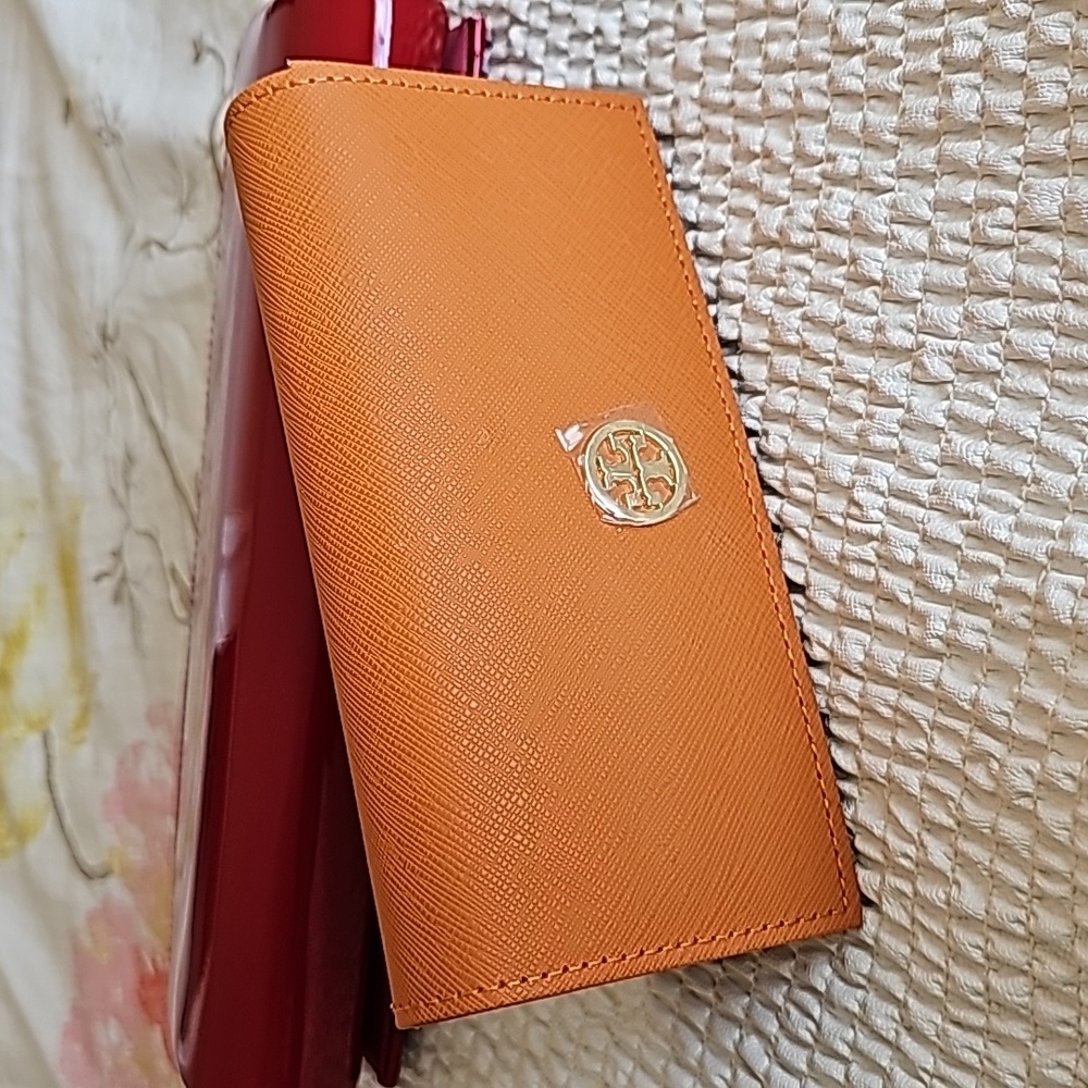 Tory burch glasses case - Picture 2 of 4